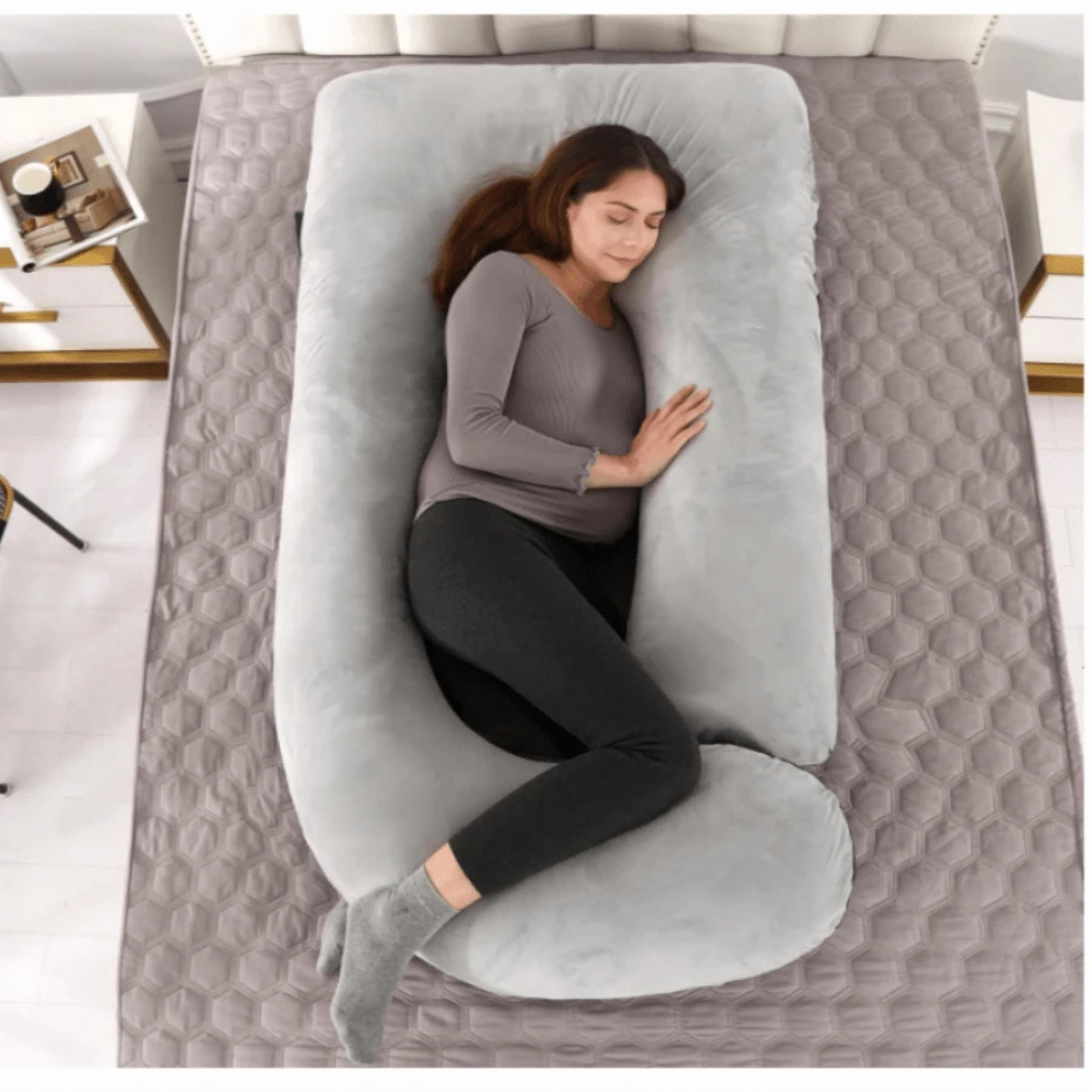 Best-selling U-shaped pregnant pillow - promotes side sleeping, supports the waist and abdomen. An essential item for pregnant women when sleeping.