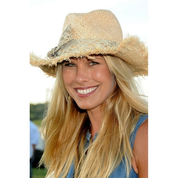 Beth Ostrosky In Attendance For Hamptons Magazine Annual Clambake Montauk Yacht Club Montauk Ny July 17 2011. Photo