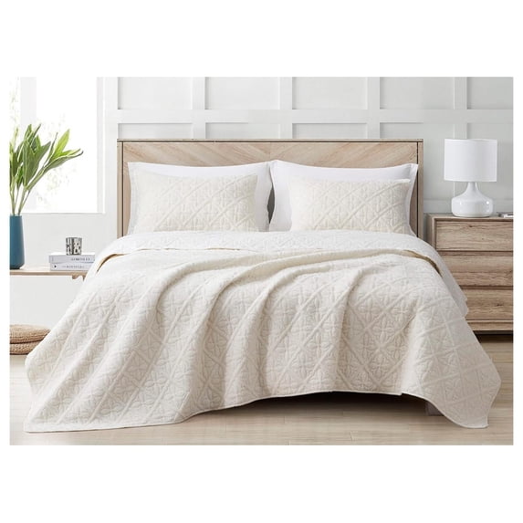 Bethany 3-Piece King Quilt Set - Floral Quilted Blanket Reversible Washed Microfiber Lightweight Bedspread - King Size, White