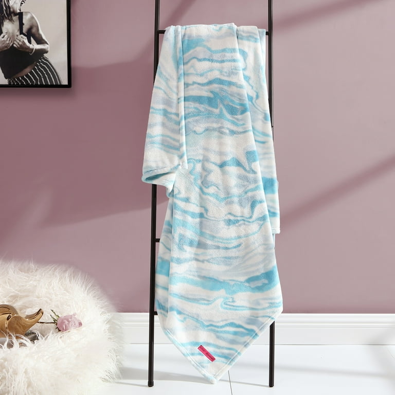 Betsey johnson plush throw hot sale