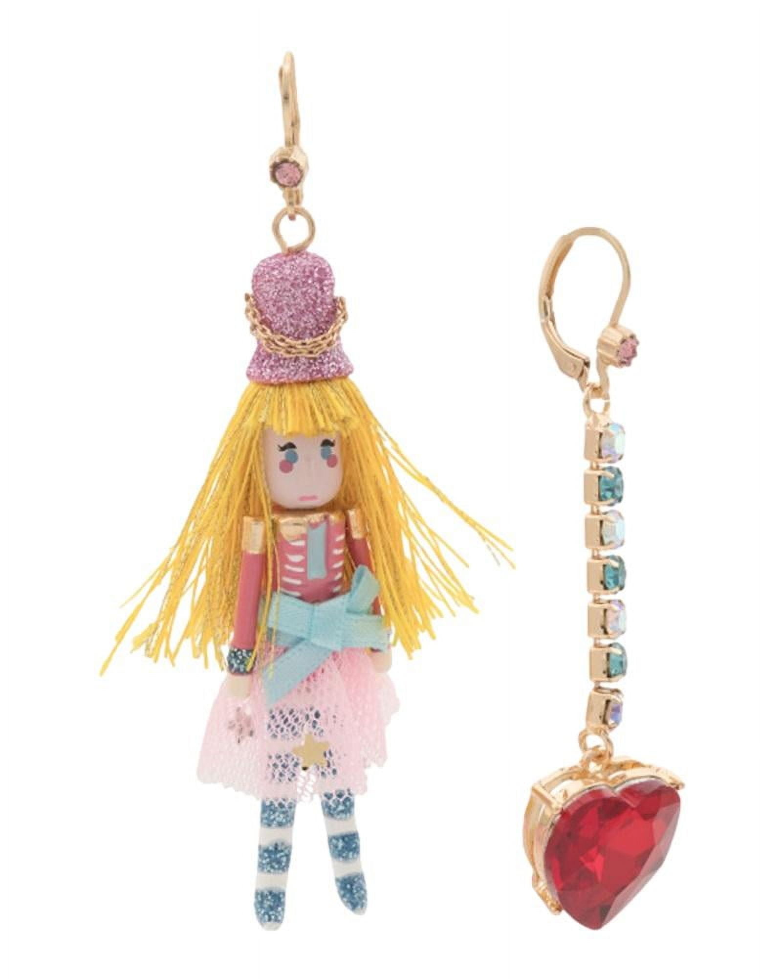 Betsey Johnson Women display picture 2