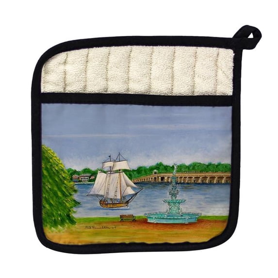 Betsy Drake PT159 Chestertown, MD College Pot Holder