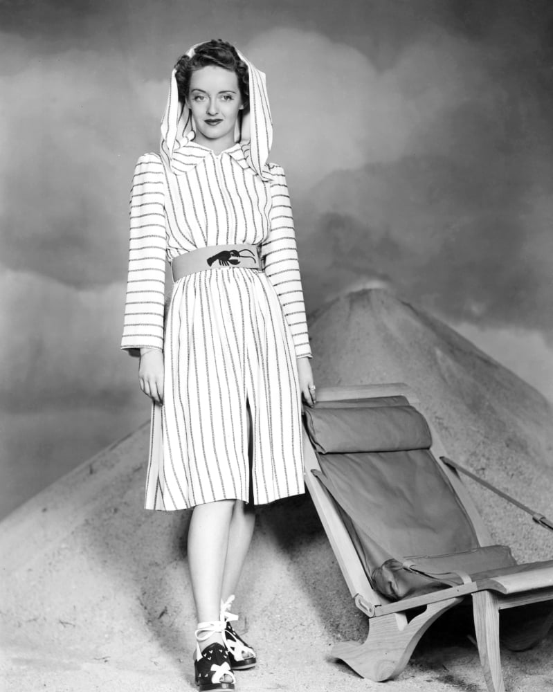 Bette Davis Canvas Art - (16 x 20)