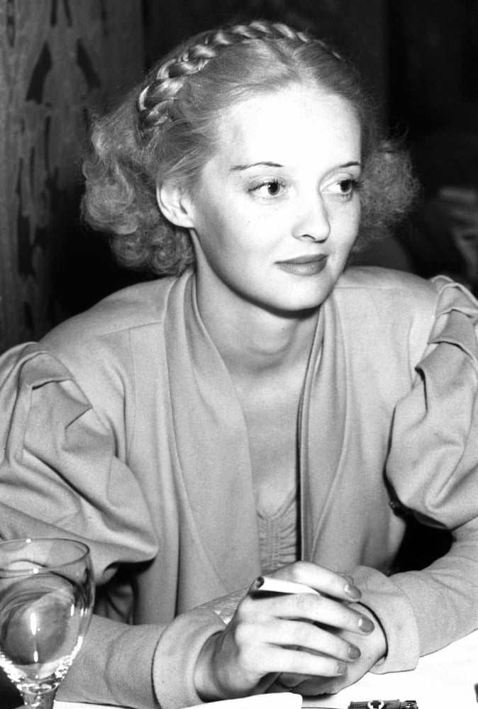 Bette Davis Canvas Art - (16 x 20)