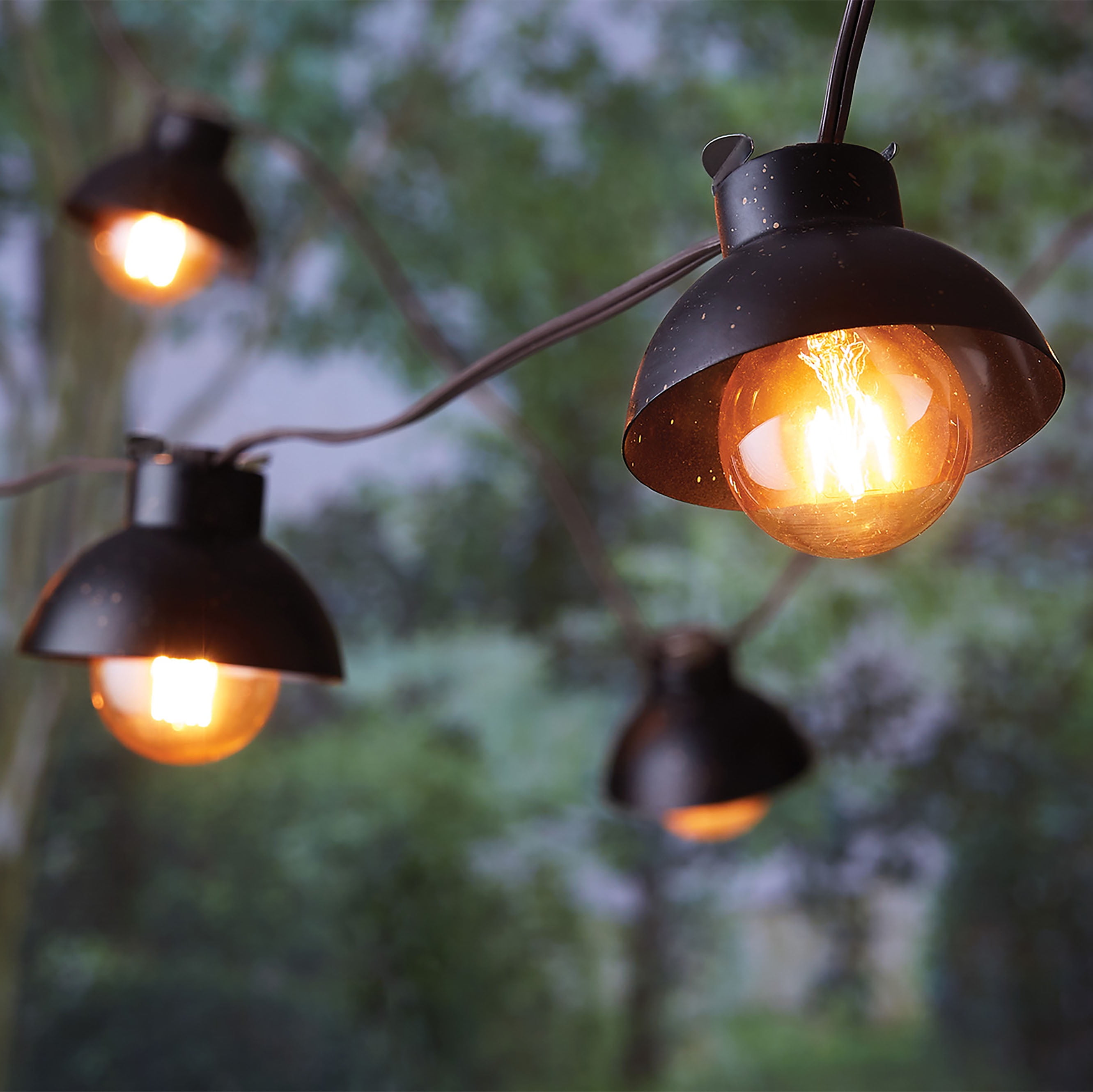 Indoor/Outdoor Electric Metal Lantern String Lights
