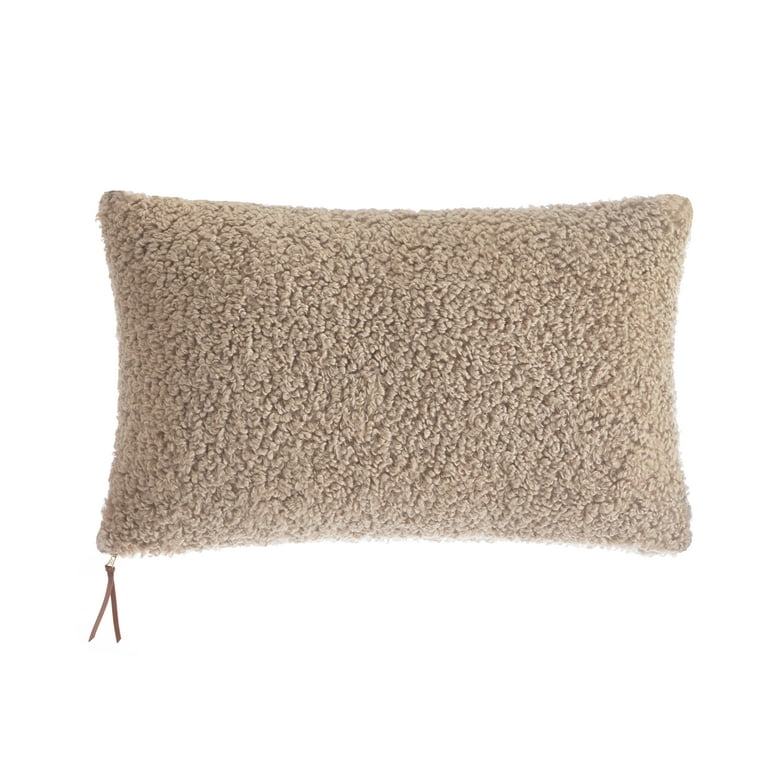 50 Of The BEST Affordable Farmhouse Pillows For Your Home.