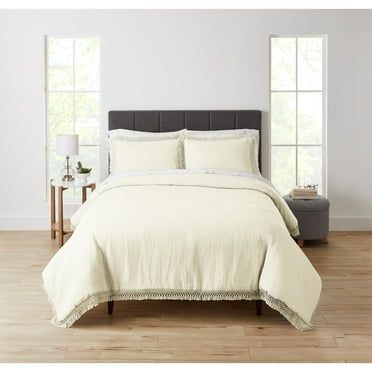 Better Homes & Gardens 3-Piece Cream Textured Matelassé Duvet Cover Set, Full/Queen