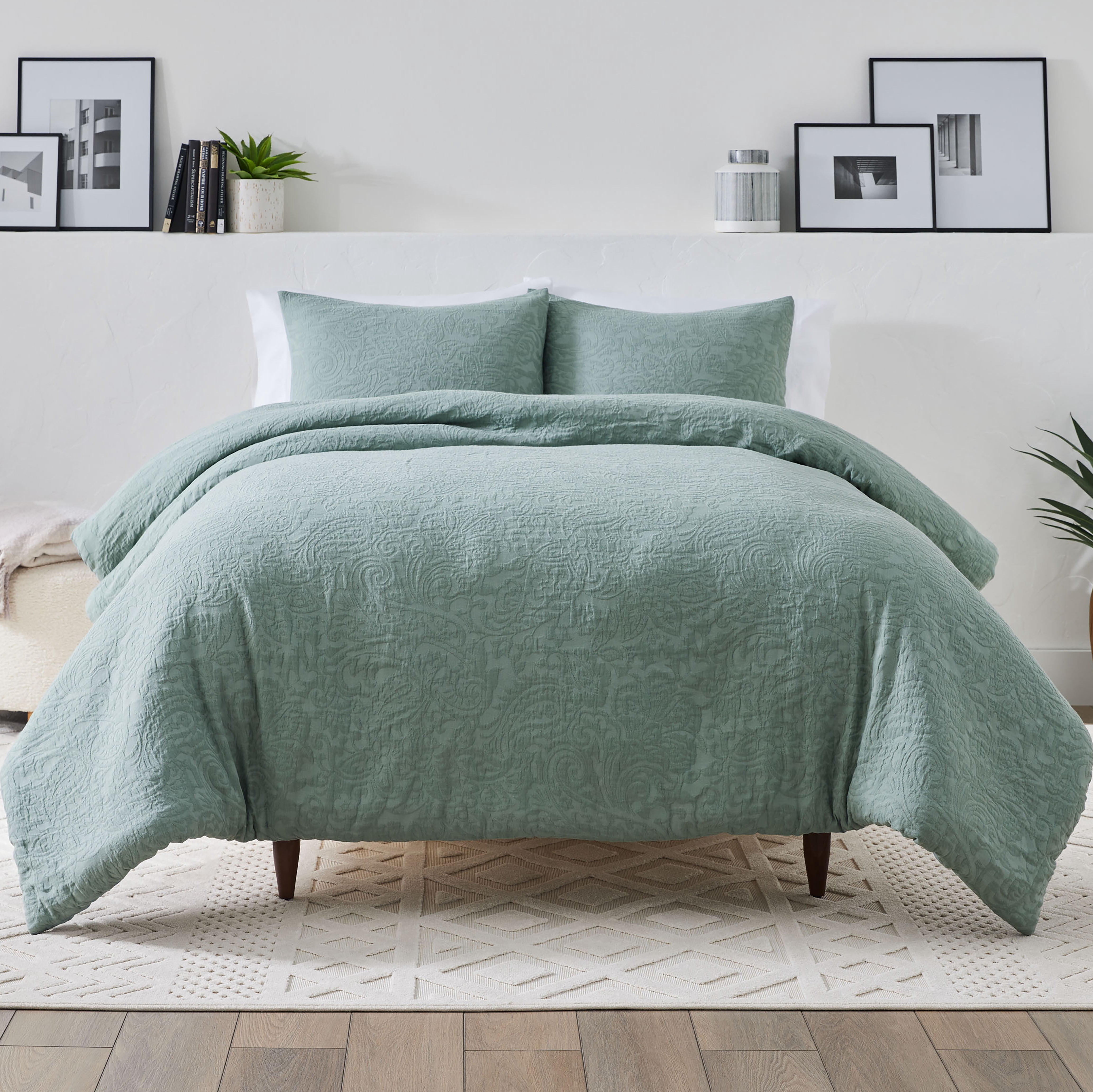 Better Homes & Gardens King Comforter Set, All-Season, 3-Piece, Sage Green Paisley Matelasse