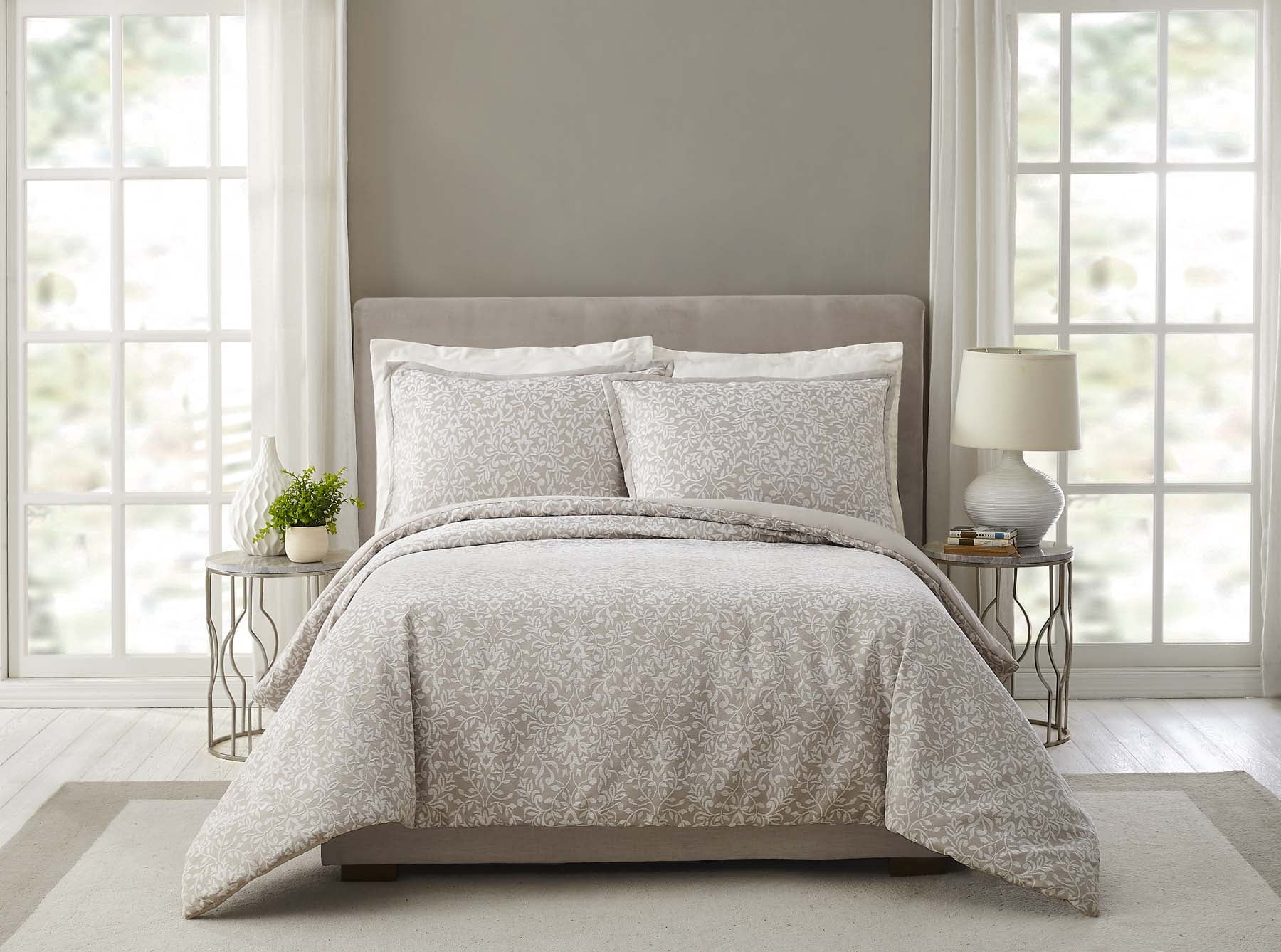 Better Homes & Gardens 3-piece Beige Chenille Jacquard Comforter Set, Full/Queen