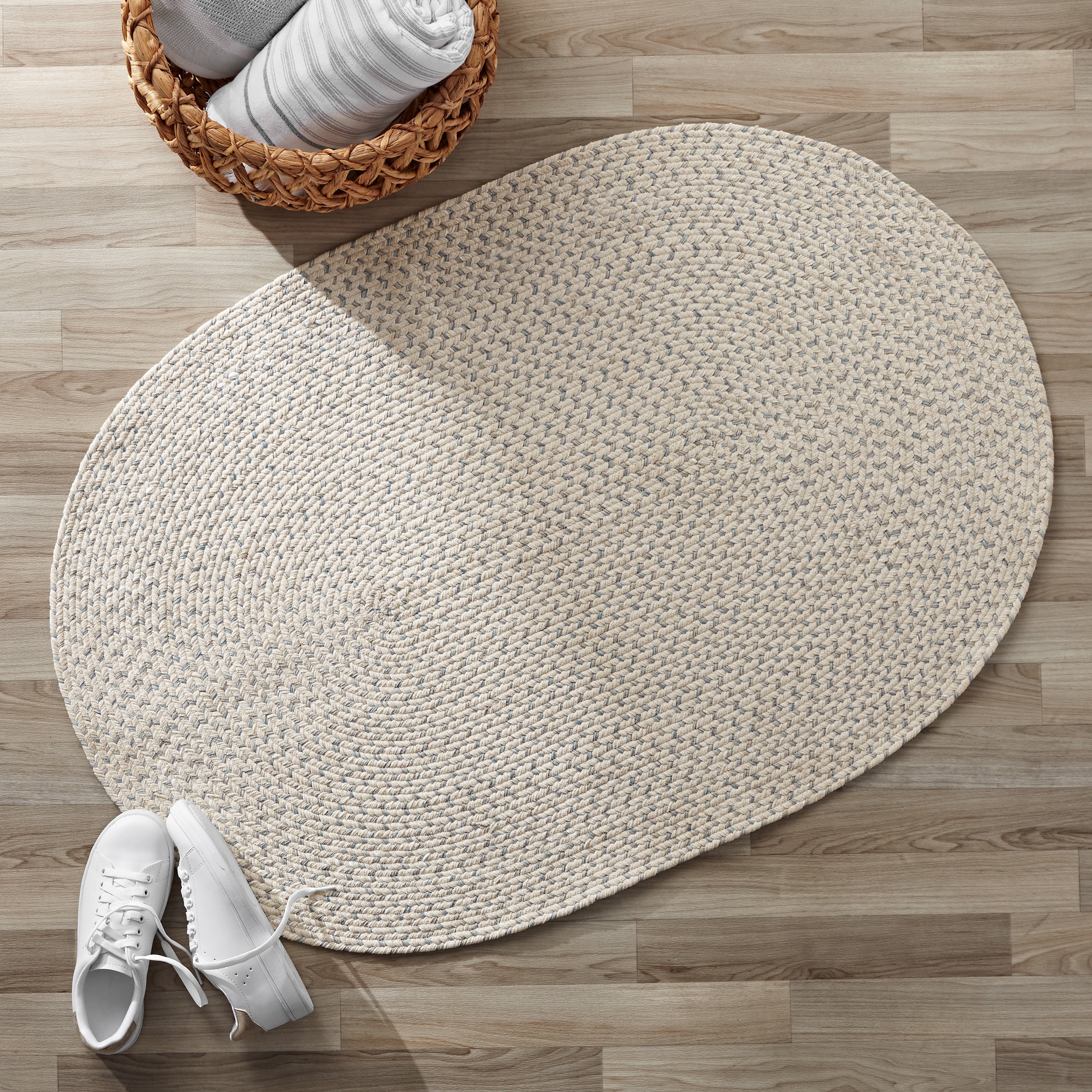 https://i5.walmartimages.com/seo/Better-Homes-Gardens-Braided-Oval-Accent-Rug-for-Entryway-Ivory-Multi-30-x-44_c5522b7d-b01f-4816-9df8-02747d694df4.d70693c88a5bb1b68a73f9db99def619.jpeg