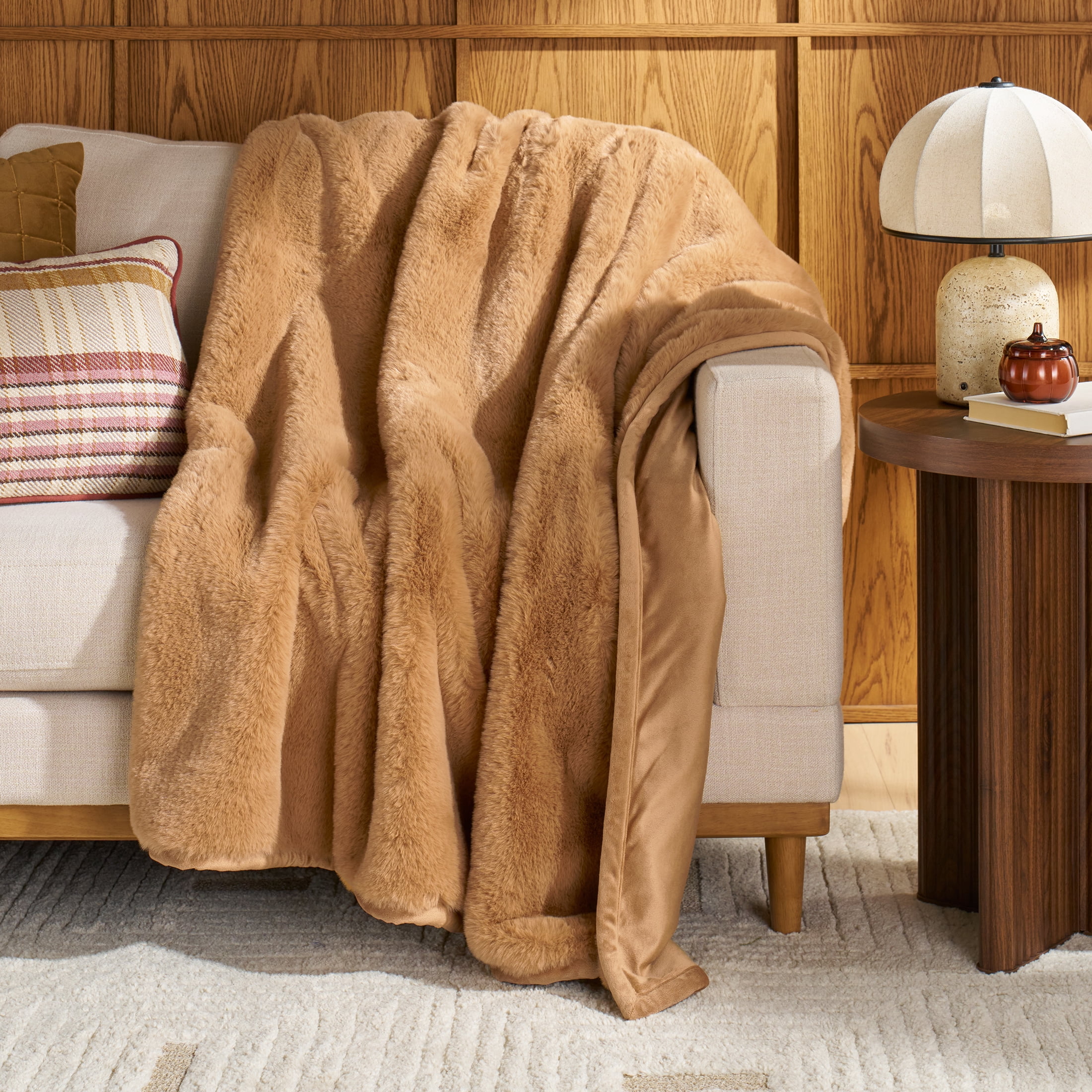 Better Homes & Gardens Dark Caramel Faux Fur Oversized Throw, 50 in x 72 in