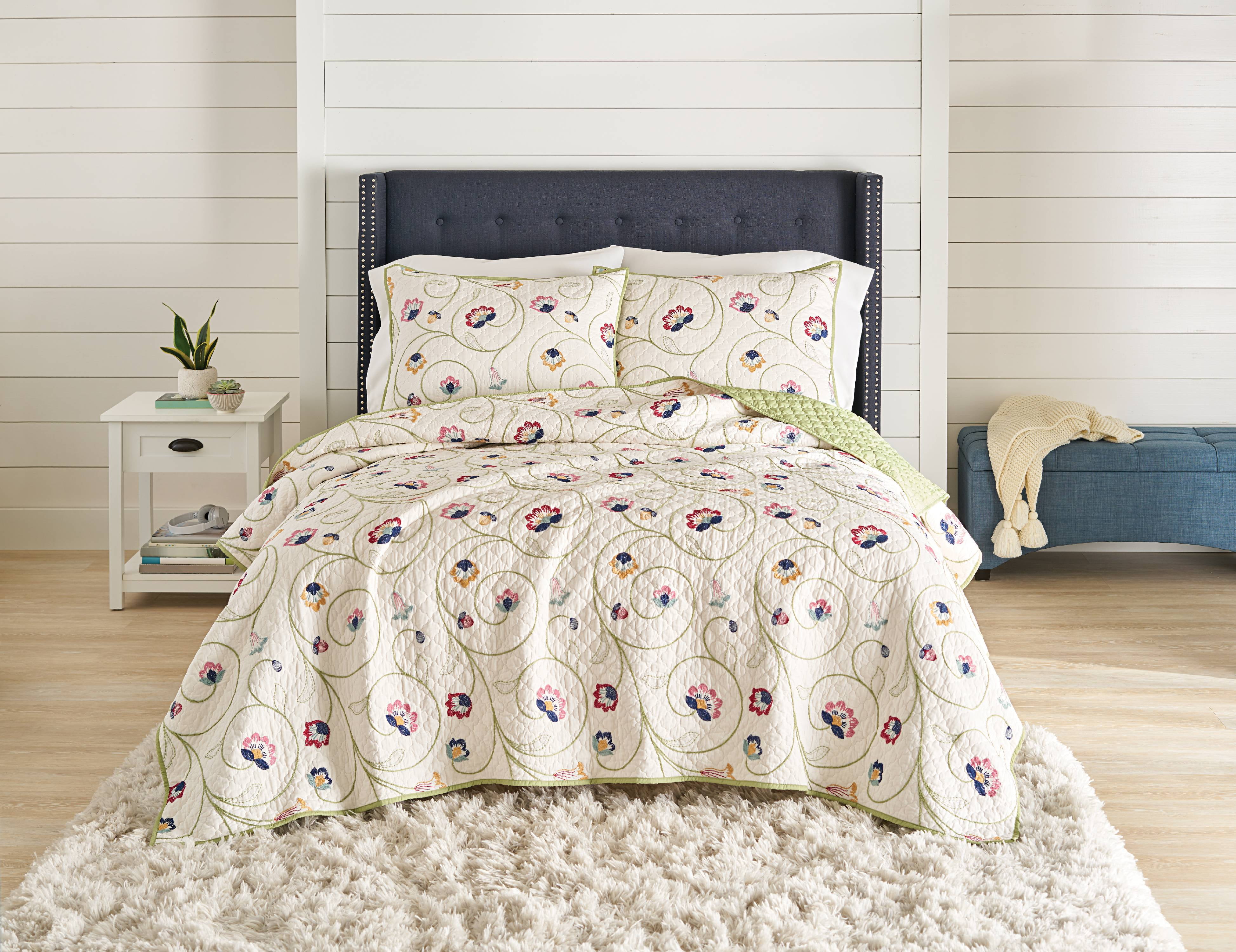 Better Homes & Gardens Embroidered Style Floral Quilt, 1 Each