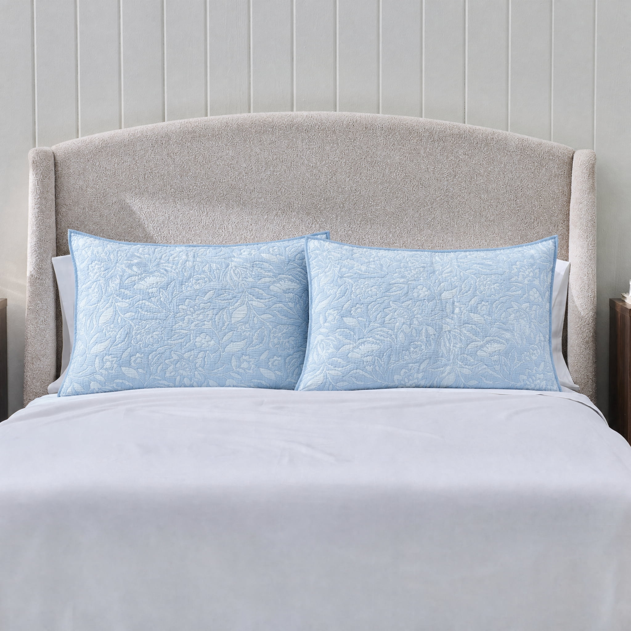 Better Homes & Gardens Floral Matelassé Pillow Shams, King, Blue, 2 Pack