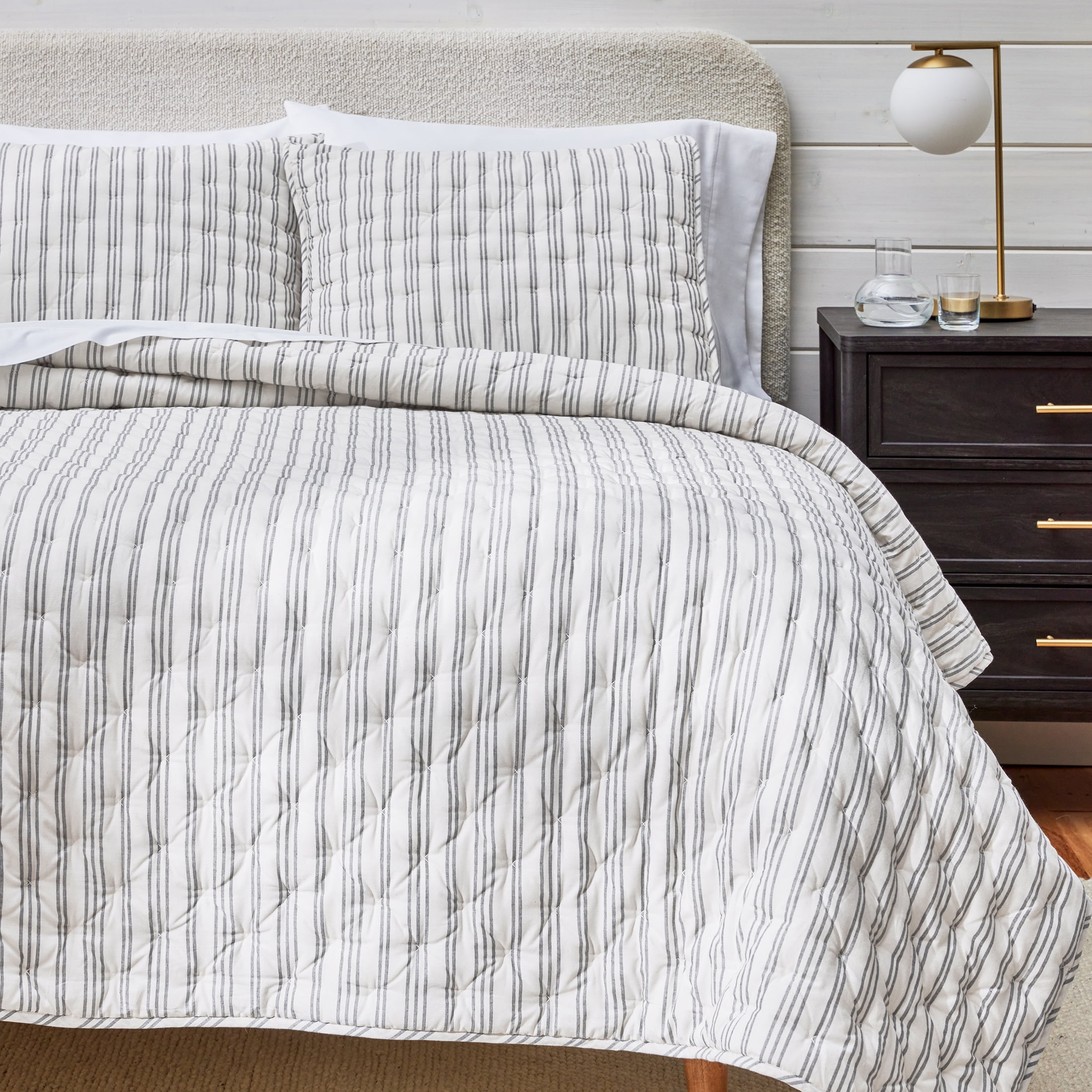 Better Homes & Gardens Grey Yarn Dyed Stripe Chambray Quilt Better Homes & Gardens Grey Yarn Dyed Stripe Chambray Quilt