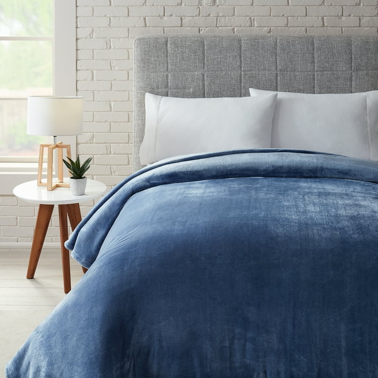 Better Homes Gardens Luxury Velvet Plush Blanket Solid Blue Full Queen size Adult Teen