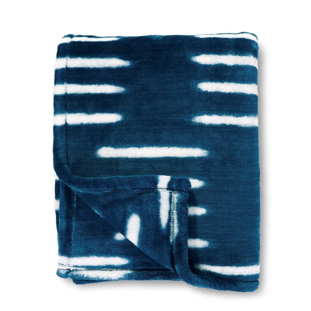 Better Homes & Gardens Ultra Soft Velvet Plush Throw Blanket, Indigo, Oversized Throw