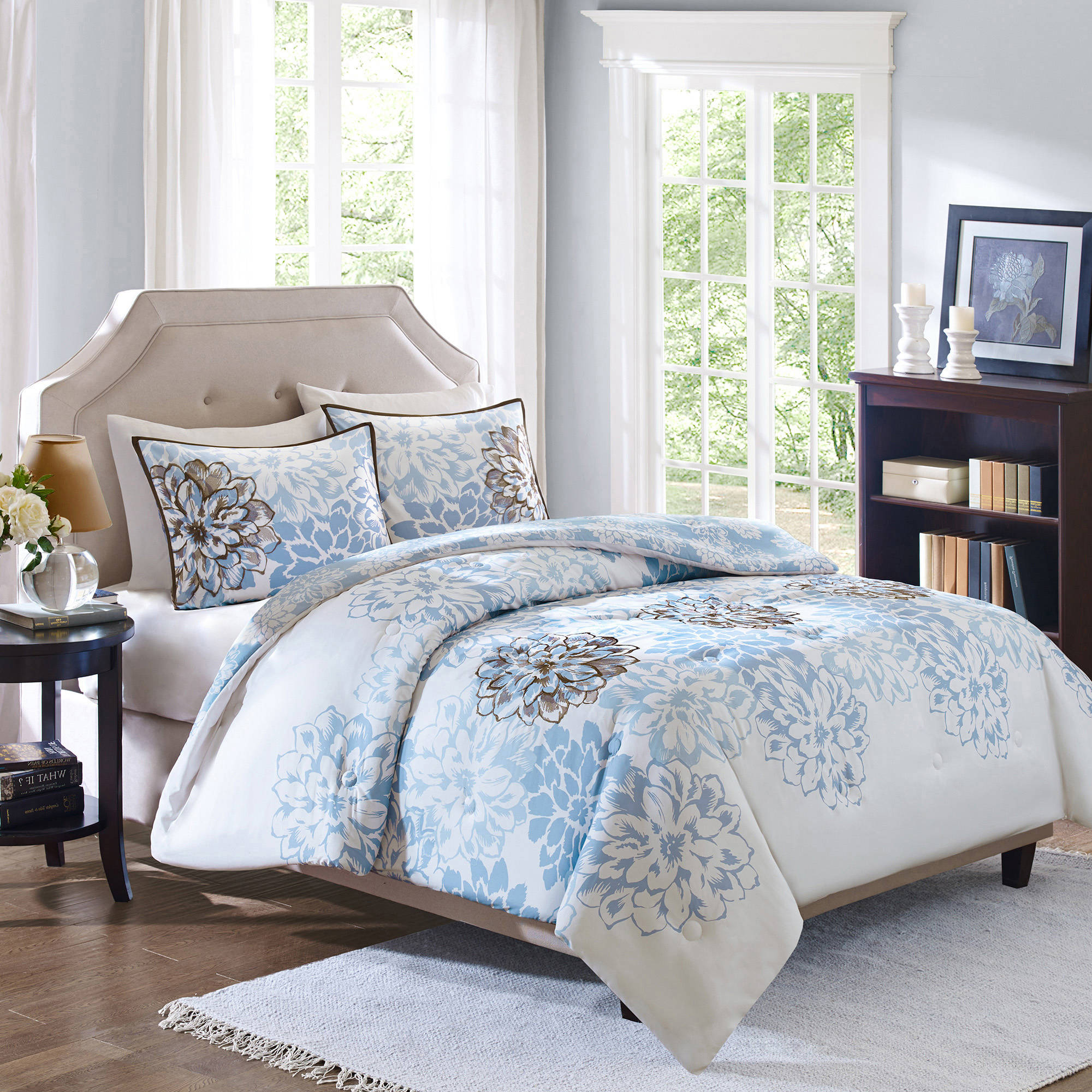 Better Homes & Gardens Twin Capri Reversible Comforter Set, 3 Piece - image 1 of 2