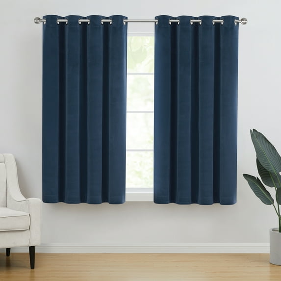 Better Homes & Gardens Velvet Grommet Blackout Single Curtain Panel, Navy, 52" x 63"