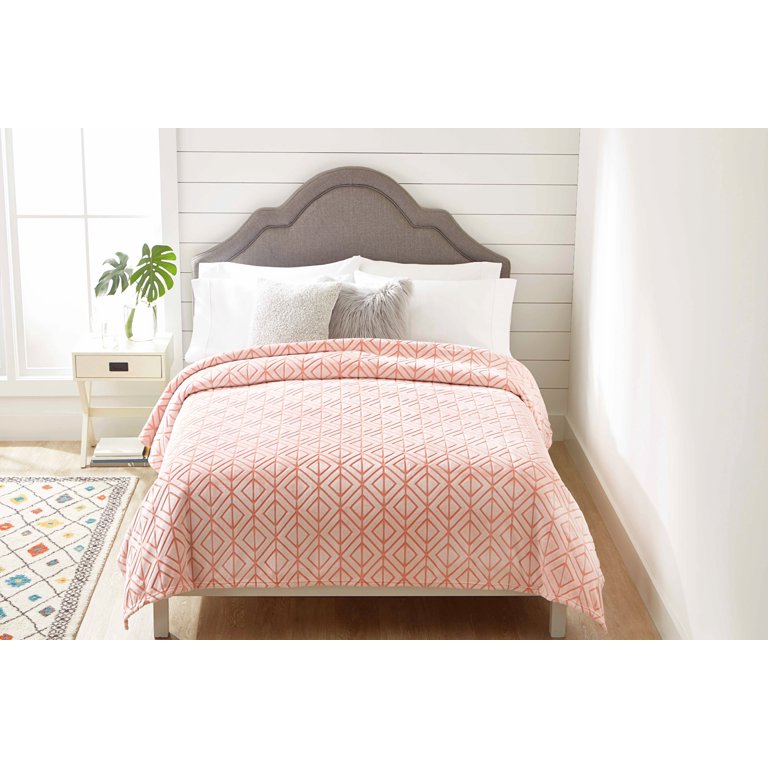 Better Homes Gardens Velvet Plush Textured Blush Blanket Twin