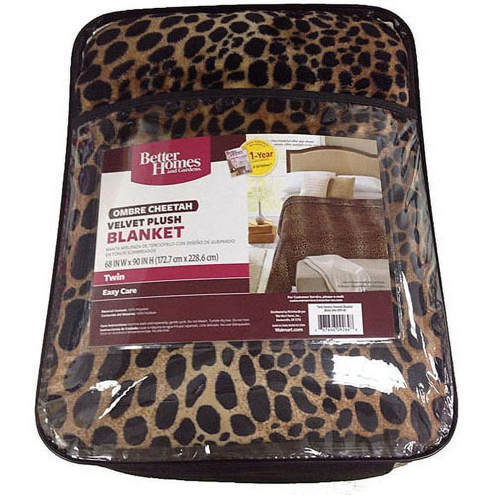 Better Homes and Gardens Solid Velvet Plush Blanket