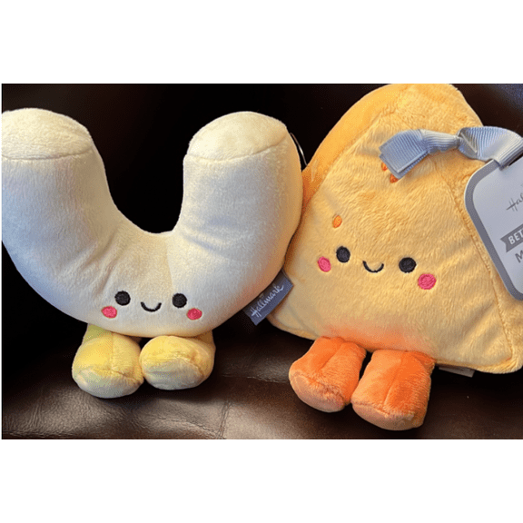 Better Together Mac and Cheese Magnetic Plush New With Tag