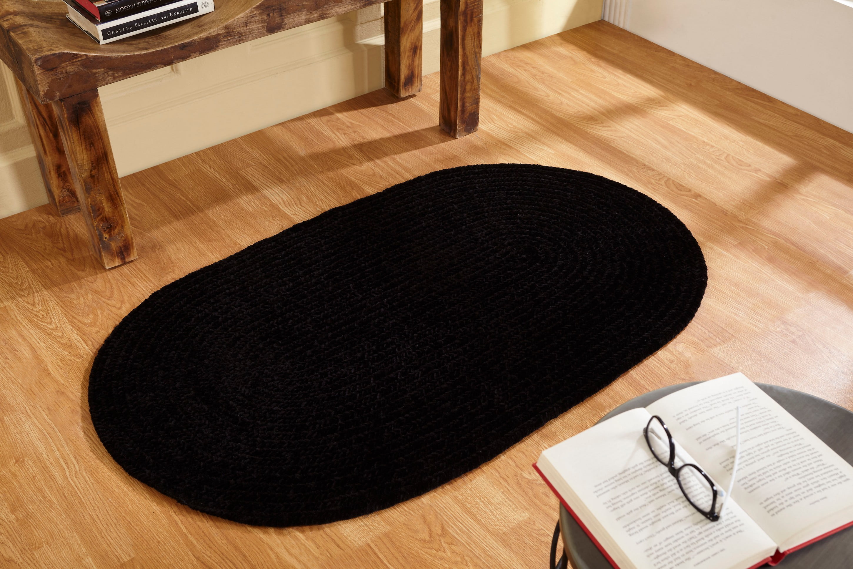 Black Oval Braided Polyester Rug, 30" x 50"