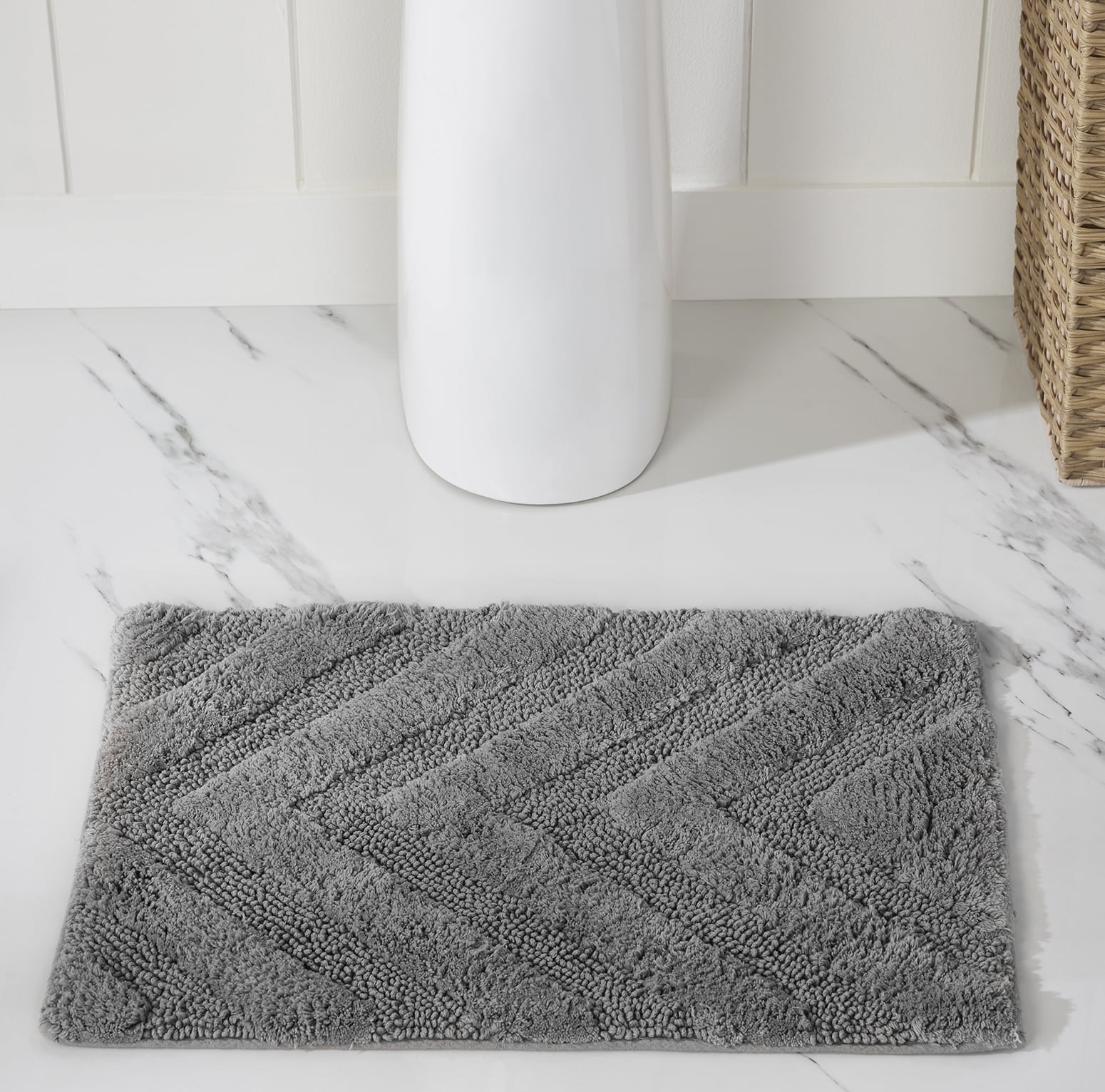 Gray Chevron Pattern Cotton Anti-Skid Bathroom Rug 17" x 24"