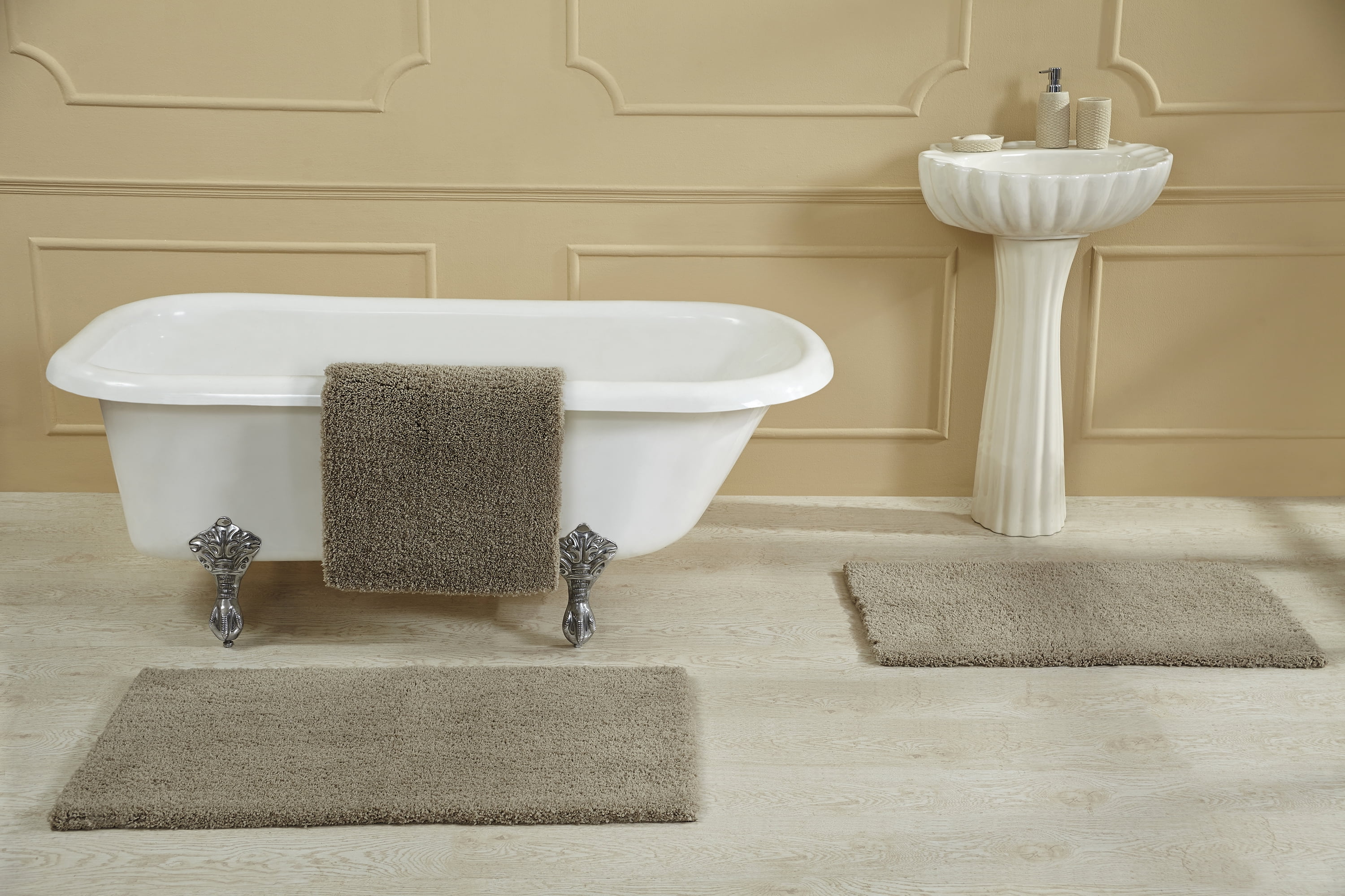 https://i5.walmartimages.com/seo/Better-Trends-Micro-Plush-Polyester-21-x-34-Bath-Rug-Beige_3a4014c2-6374-4043-b270-8431ec6f7c35.b53c2b95fb837df98876e1f0ba33433a.jpeg