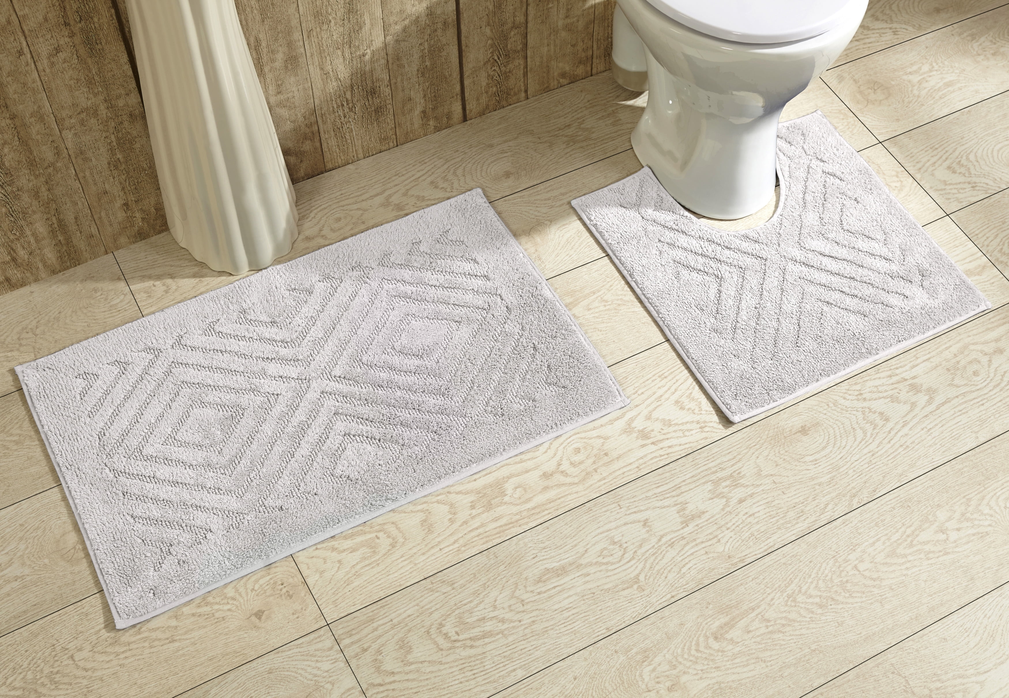 White Diamond Pattern Cotton Bath Rug Set
