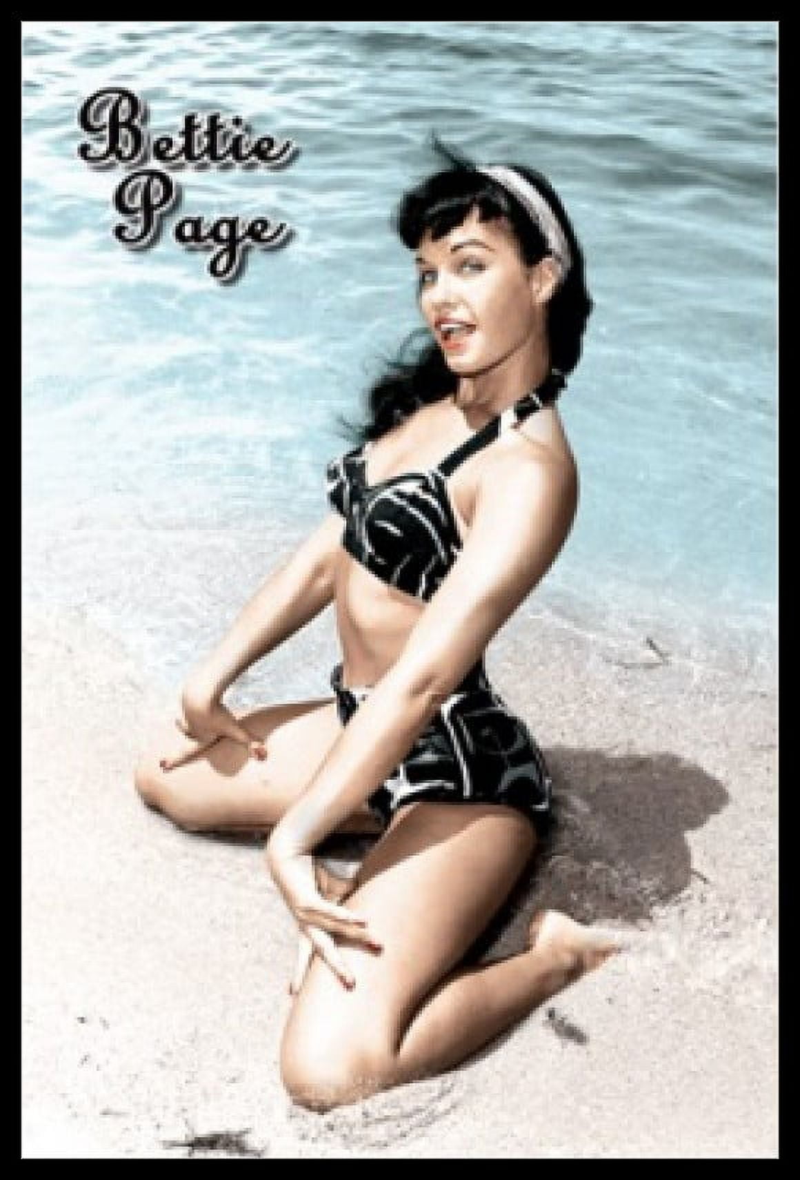 Bettie Page Sand Poster (24 X 36) 