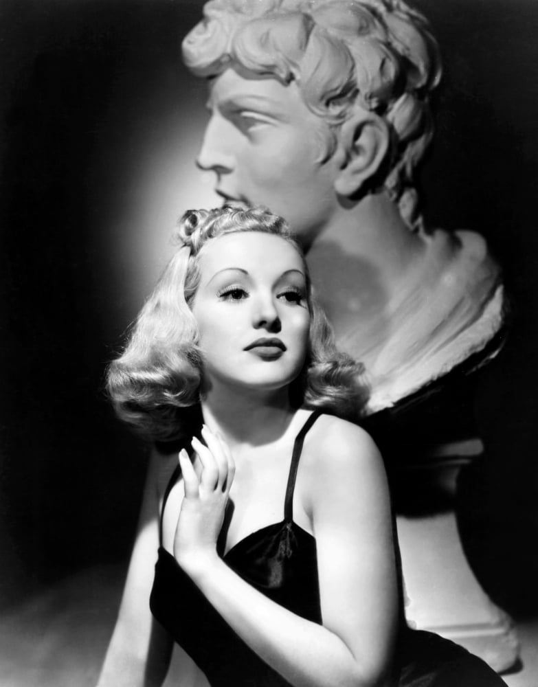 Betty Grable Canvas Art -  (16 x 20)