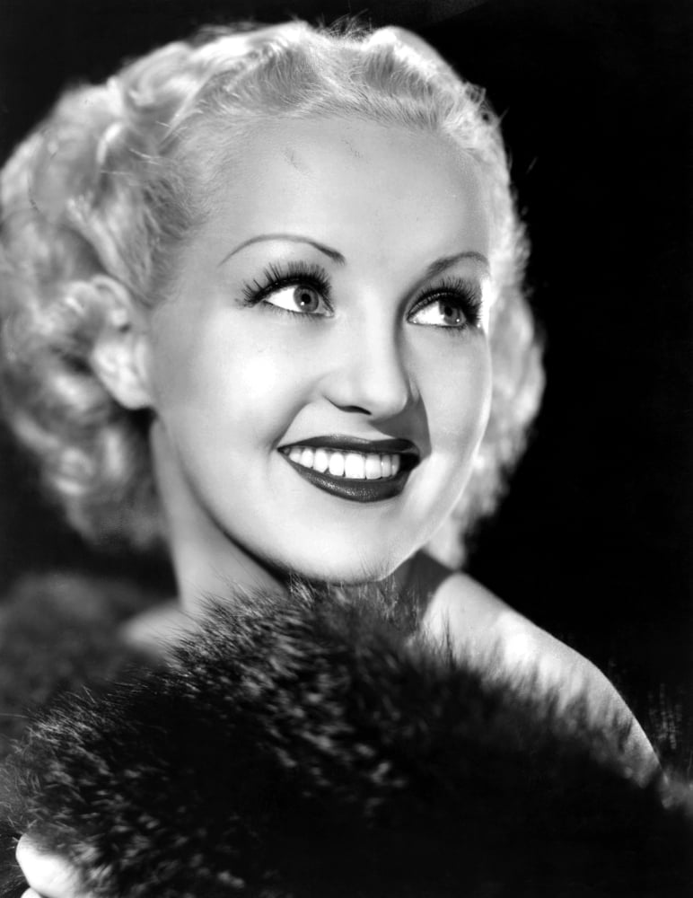 Betty Grable Canvas Art - (16 x 20)