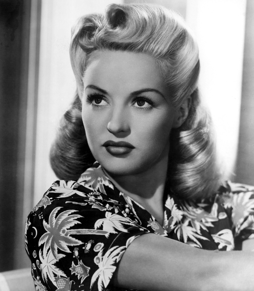 Betty Grable Canvas Art - (16 x 20)