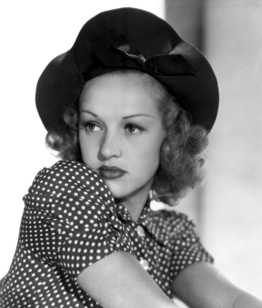 Betty Grable Canvas Art - (16 x 20)