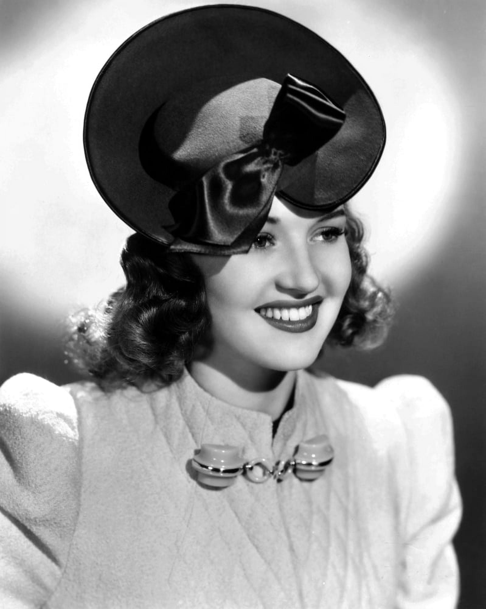 Betty Grable Canvas Art - (16 x 20)
