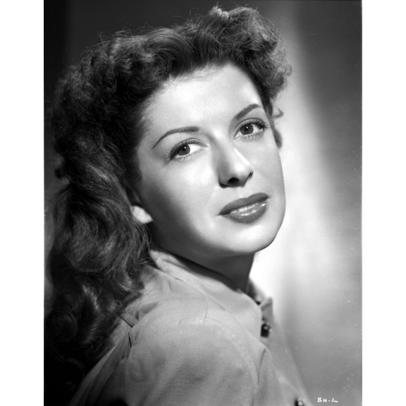 Betty Hill Side view and Close Up Portrait Photo Print (8 x 10)