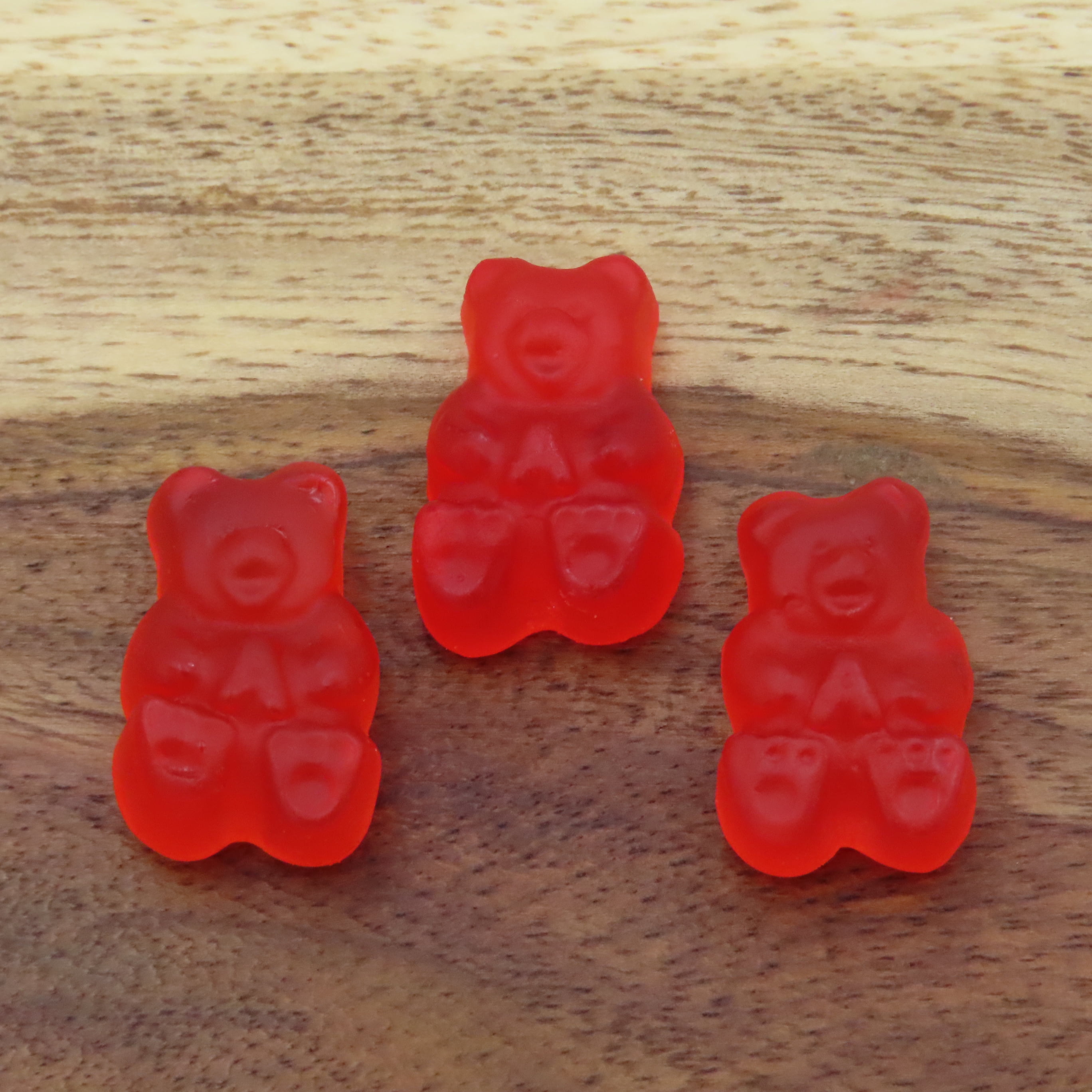 Beulah's Strawberry Gummy Bears, 2 Pound Package, 260 Pieces of Candy