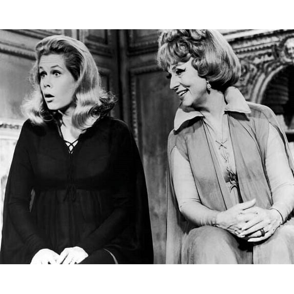 Bewitched Elzabeth Montgomery & Agnes Moorehead in witches costume 5x7 photo