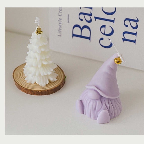 Bgliely Christmas Gnome Scented Candle - Soy Wax Aromatherapy Candle for Fall Winter Decor, Gift for Christmas Party, New Year Home Table Decoration Purple