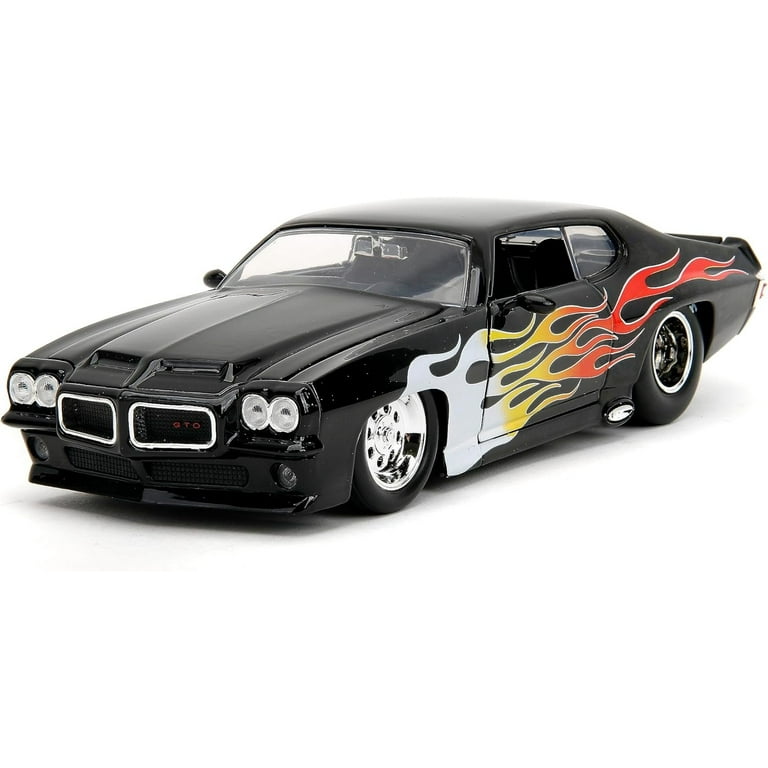 ミニカー 1:24 BTM 1971 Pontiac GTO Judge Big Time Muscle 1:24 1971 Pontiac GTO Die-Cast Car, Toys for