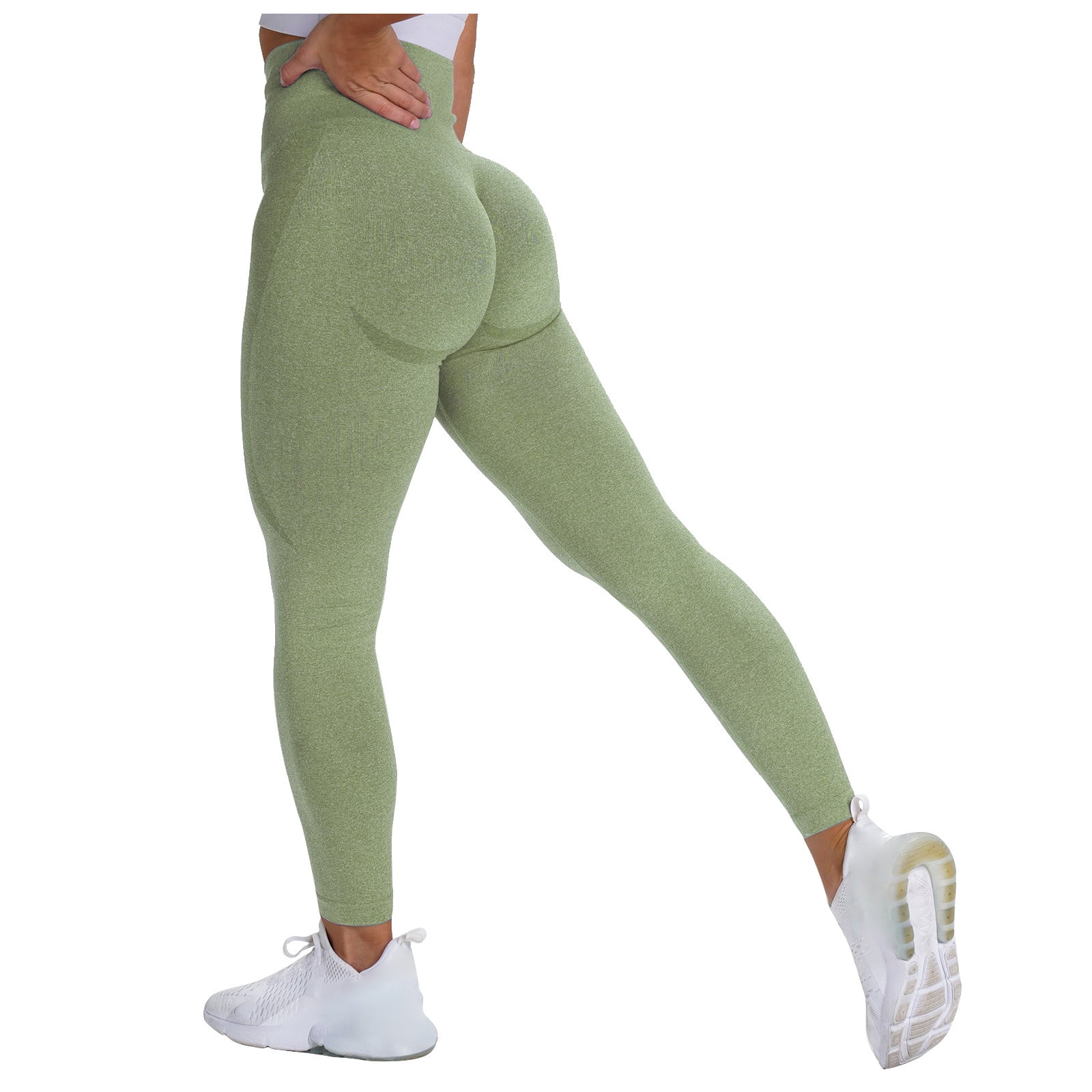 Curvy ladies top in yoga pants