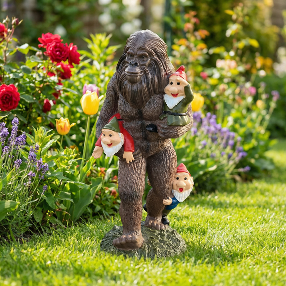 Lumiartisan Schlepping Garden Gnomes Bigfoot Statue 7.87" H, Funny Outdoor Decor for Yard Patio
