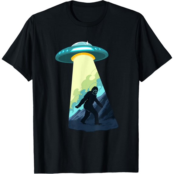 Bigfoot Is An Alien From A UFO Sasquatch Big Foot Graphic T-Shirt