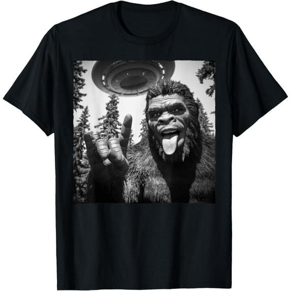 Bigfoot Rock On Selfie With UFO Alien Gifts Men Women Kid T-Shirt Shirts