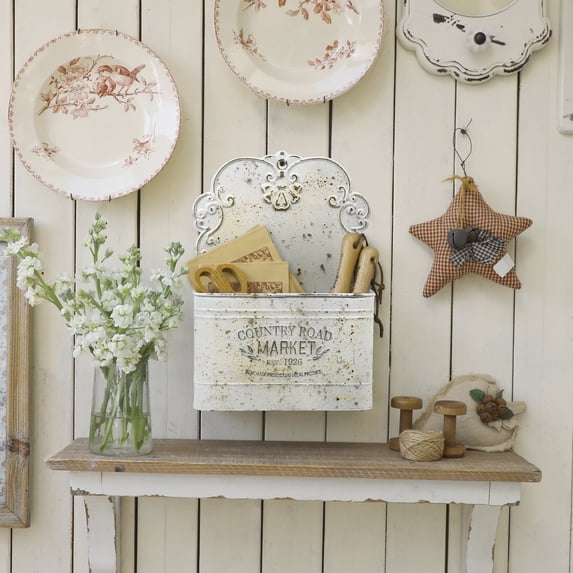 Galvanized Metal Wall Planter - Rustic Vintage Wall Mounted Planters for Indoor Outdoor Plants Farmhouse Hanging Plant Holder Decor (13.2" L x 9.5" H)