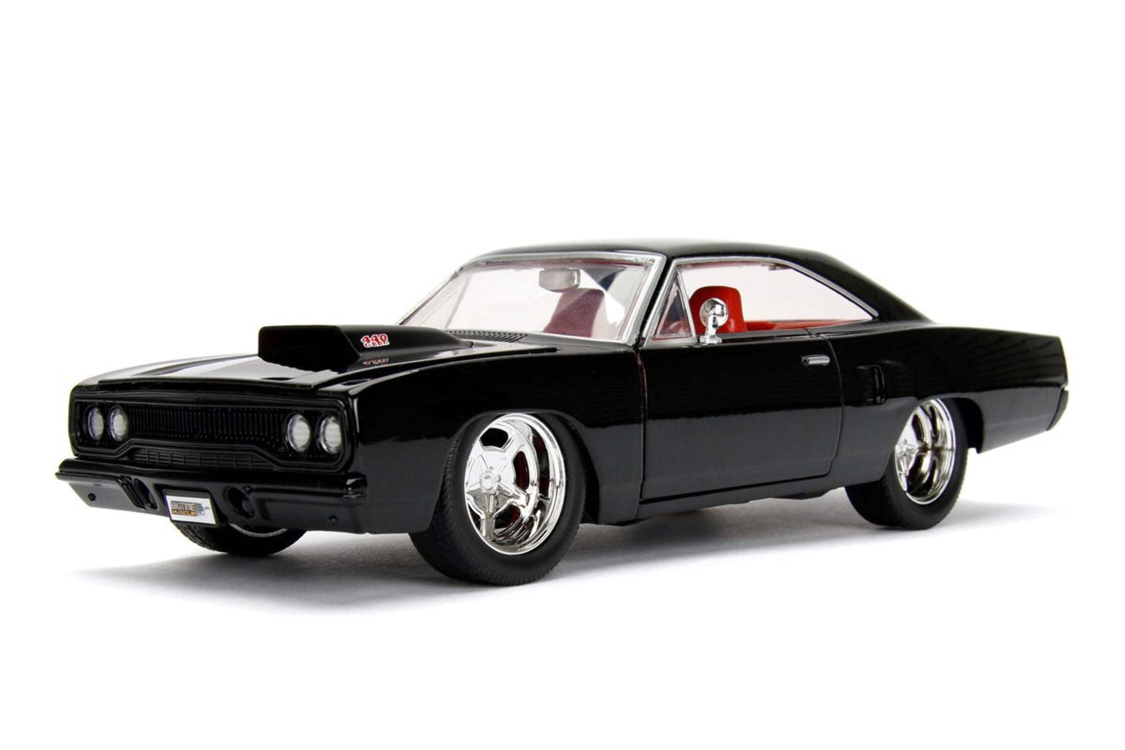 Black 1:24 Die-Cast 1970 Plymouth Road Runner Model Car