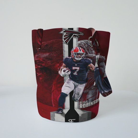 Bijan Robinson spaghetti strap bucket bag,grab this bucket and golight, roomy, and effortlessly chic.