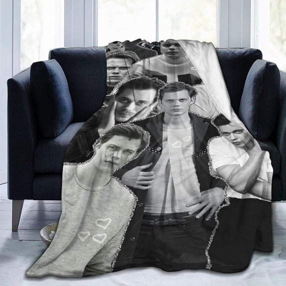 Bill Skarsgard Throw Blanket, Super Soft & Comfy Flannel Fleece Blanket, Lightweight Cozy Microfiber Anti-Pilling Plush Blanket for Sofa Chair, Bed, Couch 80x60 inch