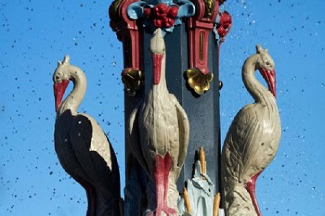 Bird sculptures Christchurch Canterbury New Zealand Canvas Art - David Wall  DanitaDelimont (26 x 18)