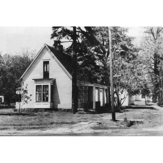 Birthplace Of Harry Truman In Lamar History (24 x 18)